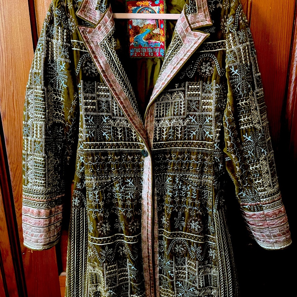 Johnny Was 2.10.10.5 Velvet Embroidered Jacket! Limited Edition